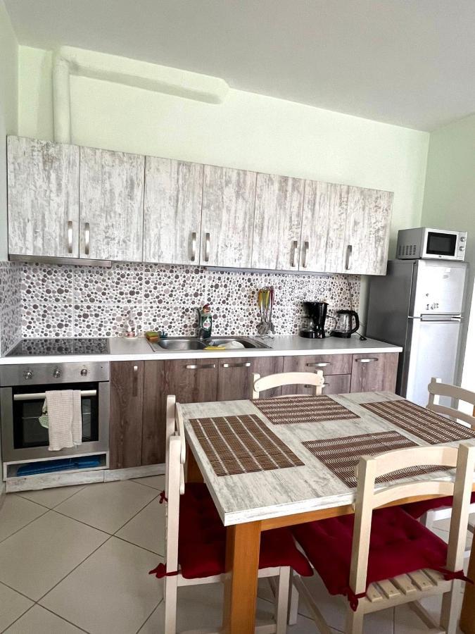 Melina Apartments Саранда Екстер'єр фото