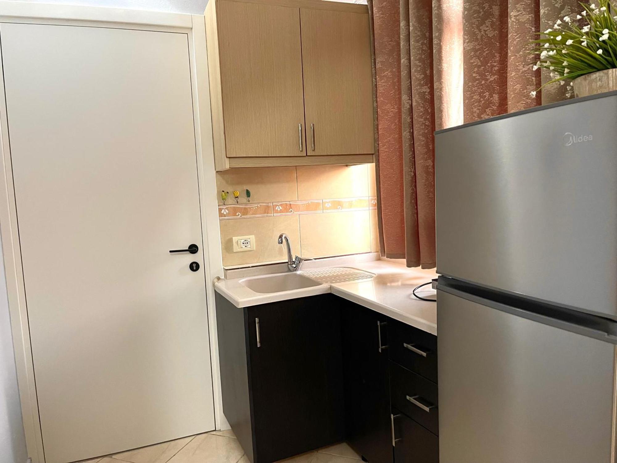 Melina Apartments Саранда Екстер'єр фото